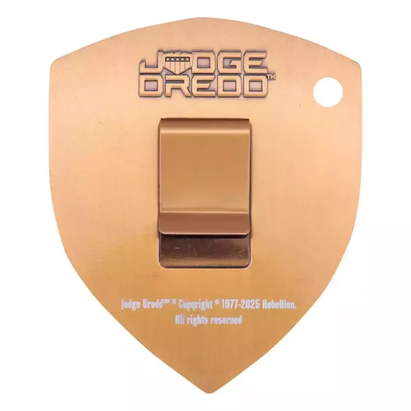2000-ad-replica-judge-dredd-badge-limited-edition-1765677955-1 2000-ad-replica-judge-dredd-badge-limited-edition-1765677955-1