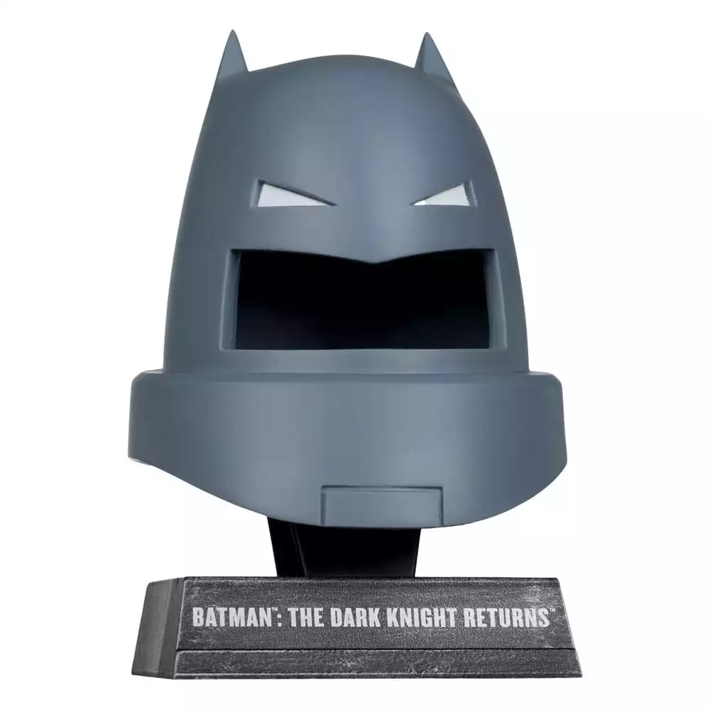 batman-dc-direct-mini-replica-1-3-armoured-batman-cowl-dark-knight-returns-18-cm-1765711395-1