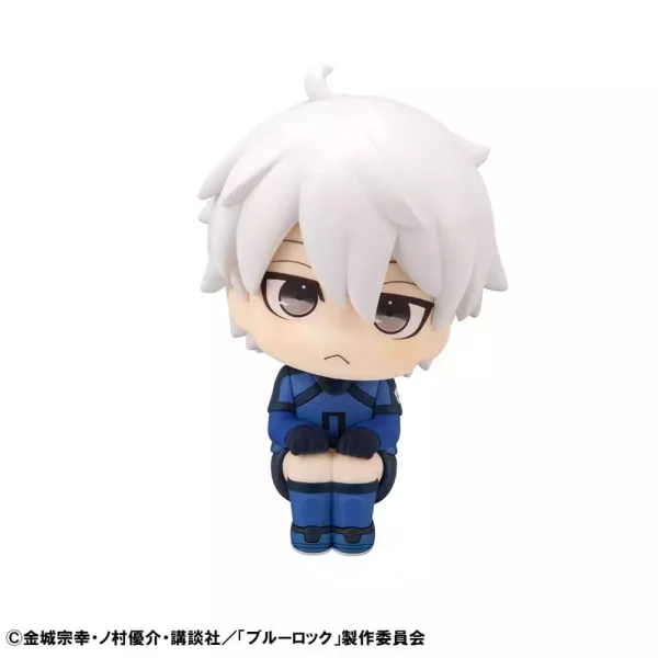 blue-lock-look-up-pvc-statue-seishiro-nagi-japanese-national-player-match-ver-11-cm-1765711890-2