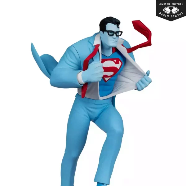 dc-direct-statue-1-10-superman-red-and-blue-superman-by-clayton-henry-limited-edition-16-cm-1765711452-1