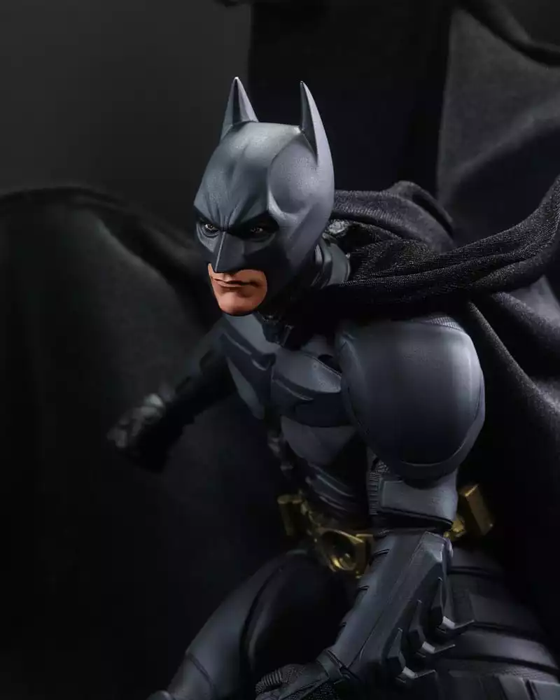 dc-direct-statue-dc-movie-statues-batman-the-dark-knight-24-cm-1765711443-3