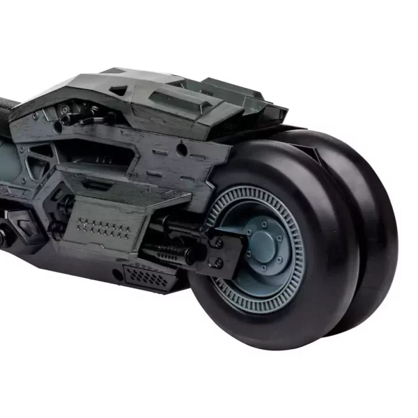dc-the-flash-movie-vehicle-batcycle-1765710757-7