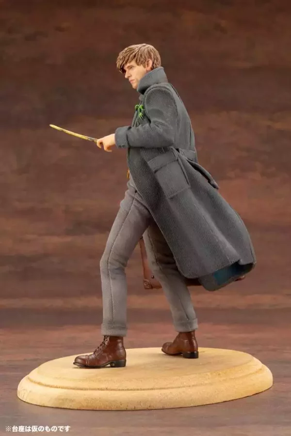 fantastic-beasts-2-artfx-pvc-statue-1-10-newt-scamander-18-cm-1765707817-2
