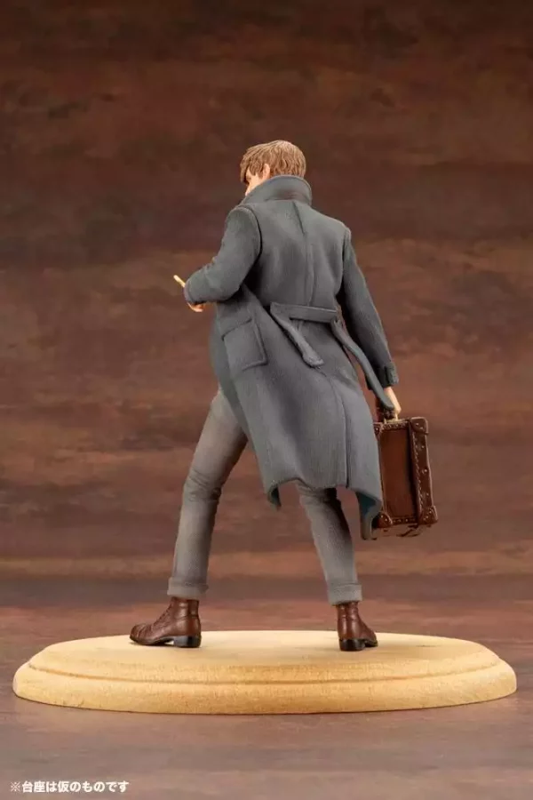 fantastic-beasts-2-artfx-pvc-statue-1-10-newt-scamander-18-cm-1765707818-3