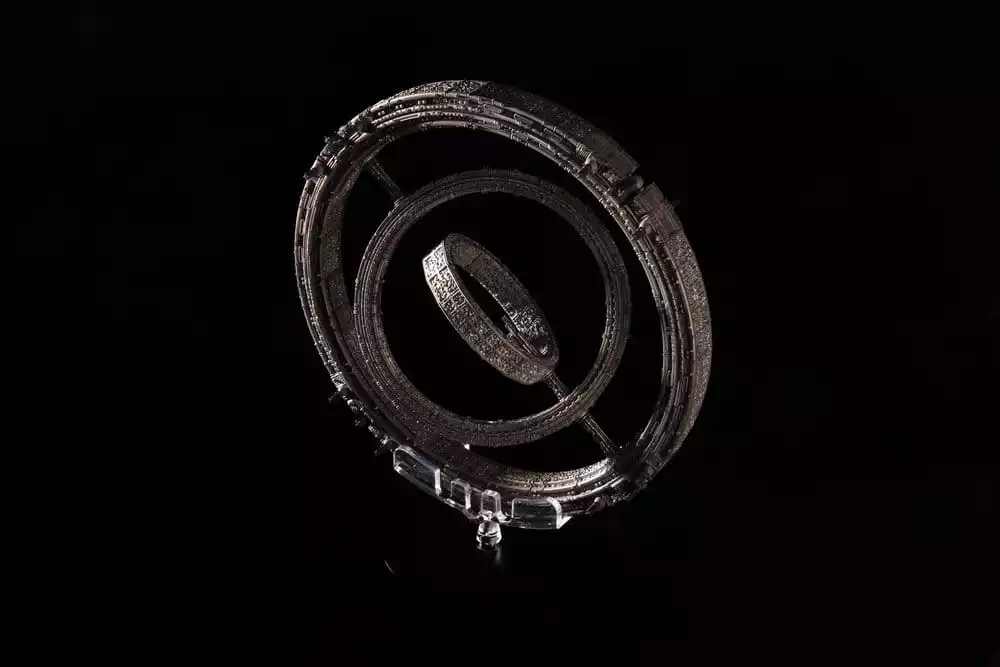 foundation-die-cast-the-invictus-spaceship-20-cm-1766568037-7