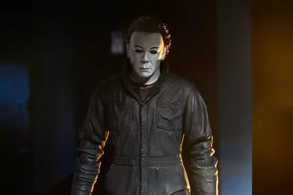 halloween-resurrection-action-figure-ultimate-michael-myers-18-cm-1765714323-10 halloween-resurrection-action-figure-ultimate-michael-myers-18-cm-1765714323-10