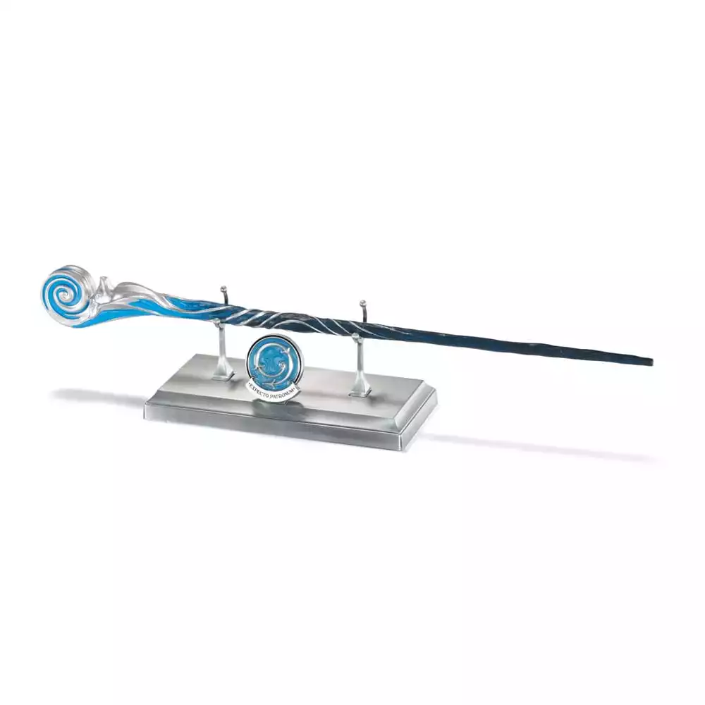 harry-potter-celebration-wand-patronus-charm-2025-1765715433-5