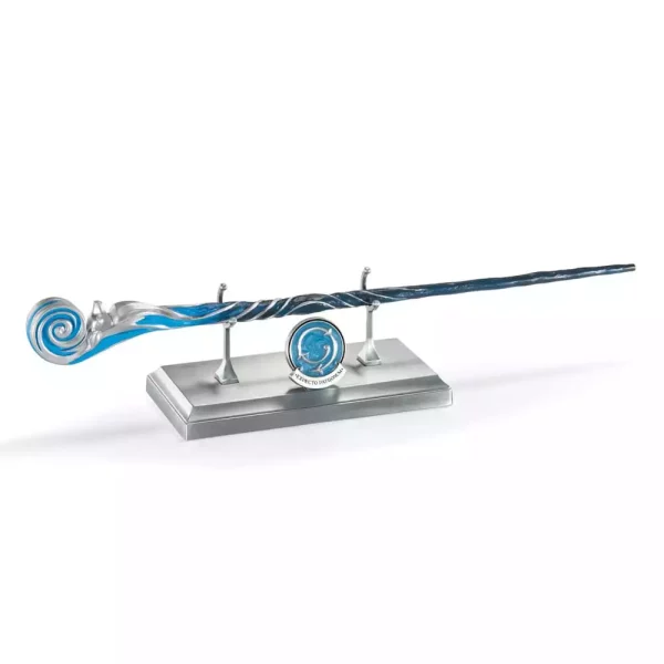 harry-potter-celebration-wand-patronus-charm-2025-1765715433-6 harry-potter-celebration-wand-patronus-charm-2025-1765715433-6