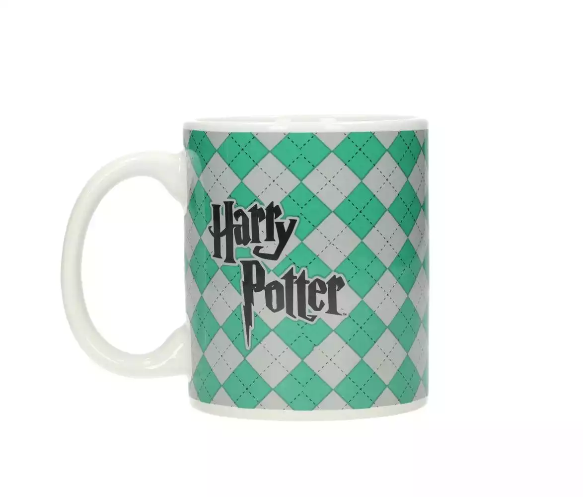 harry-potter-mug-slytherin-1765722649-1