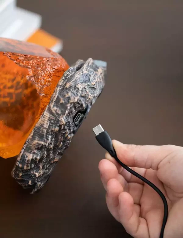 jurassic-park-lamp-with-usb-c-amber-1765679386-3