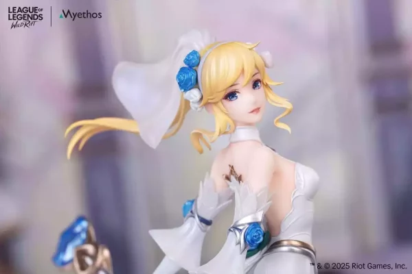 league-of-legends-gift-pvc-statue-1-8-lux-crystal-rose-ver-22-cm-1765713694-1