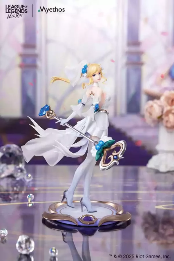 league-of-legends-gift-pvc-statue-1-8-lux-crystal-rose-ver-22-cm-1765713696-3