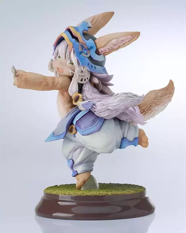 made-in-abyss-the-golden-city-of-the-scorching-sun-pvc-statue-1-8-nanachi-new-outfit-ver-19-cm-1765679797-4