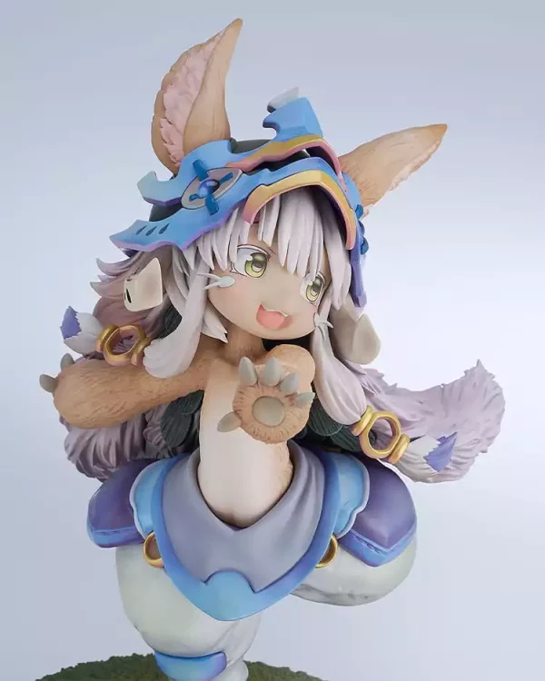 made-in-abyss-the-golden-city-of-the-scorching-sun-pvc-statue-1-8-nanachi-new-outfit-ver-19-cm-1765679798-5