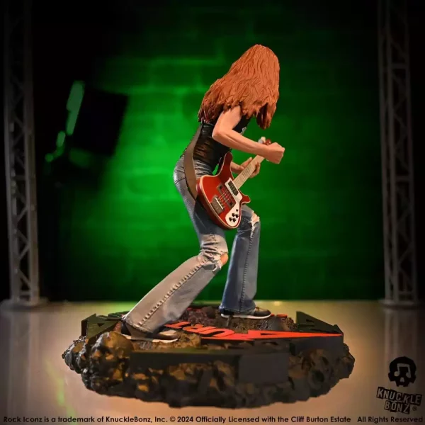 metallica-rock-iconz-statue-cliff-burton-ii-22-cm-1766139918-1