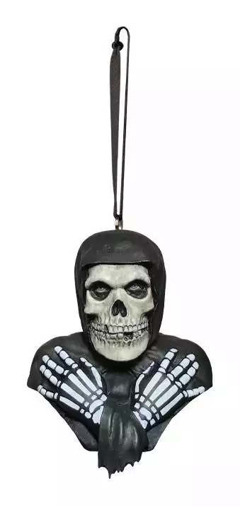 misfits-hanging-tree-ornament-fiend-1765726556-0 misfits-hanging-tree-ornament-fiend-1765726556-0