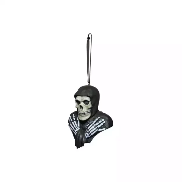 misfits-hanging-tree-ornament-fiend-1765726558-2 misfits-hanging-tree-ornament-fiend-1765726558-2