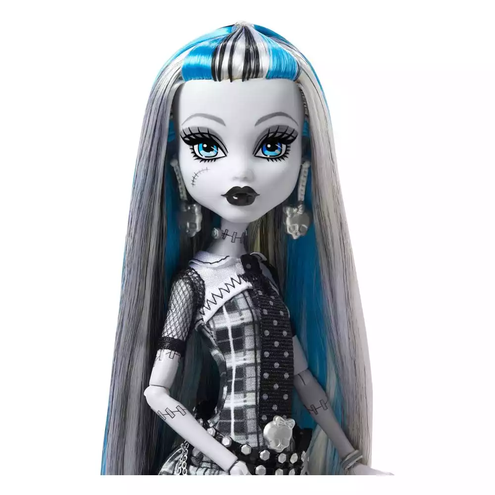 monster-high-reel-drama-doll-frankie-stein-in-black-and-white-1765709620-5