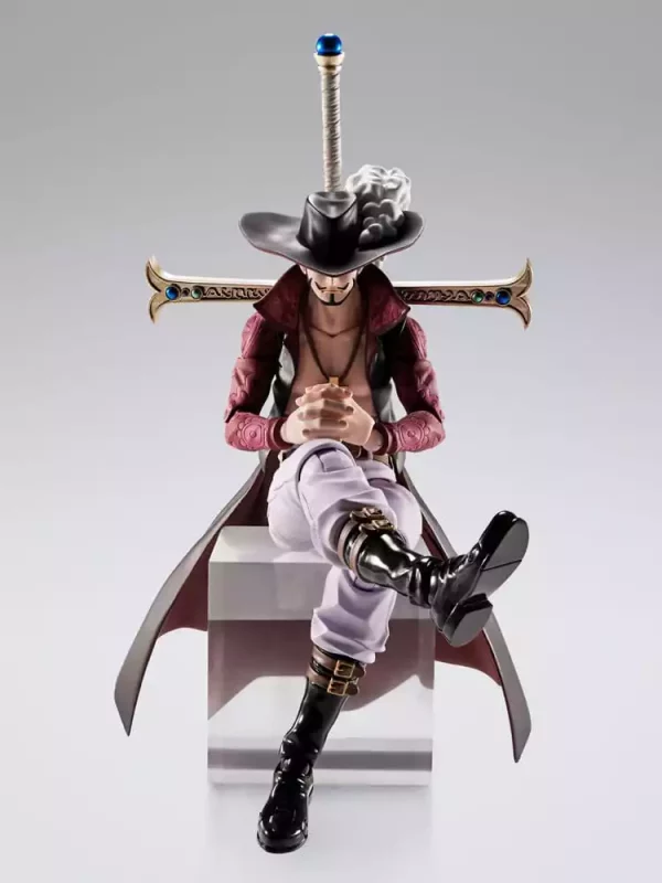 one-piece-s-h-figuarts-action-figure-dracule-mihawk-hawkeye-17-cm-1765673196-3 one-piece-s-h-figuarts-action-figure-dracule-mihawk-hawkeye-17-cm-1765673196-3