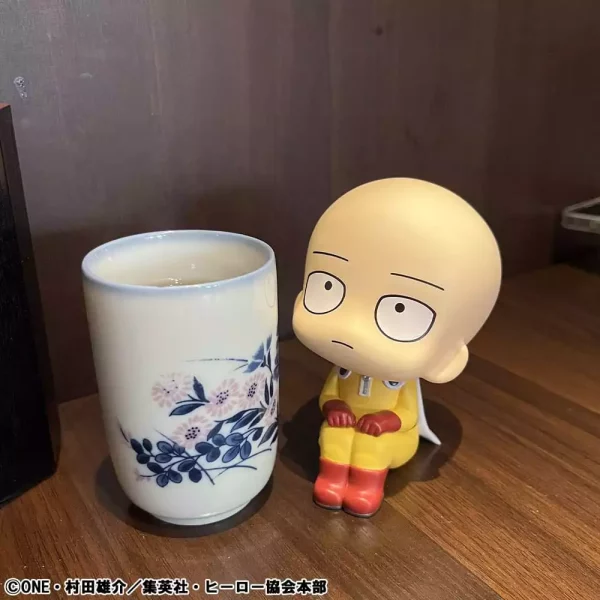 one-punch-man-look-up-pvc-statue-saitama-11-cm-1765712375-6