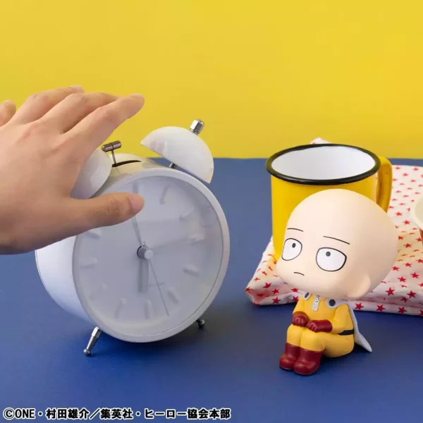 one-punch-man-look-up-pvc-statue-saitama-11-cm-1765712376-7