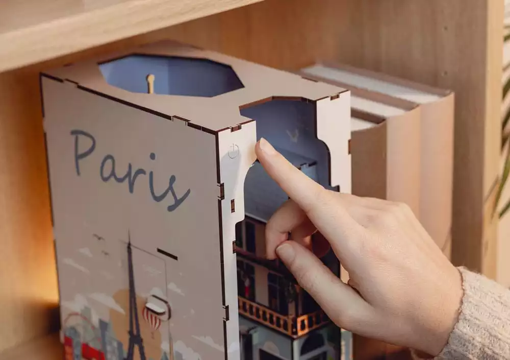 paris-tiny-adventures-book-nook-mini-diorama-23-cm-1765721724-5