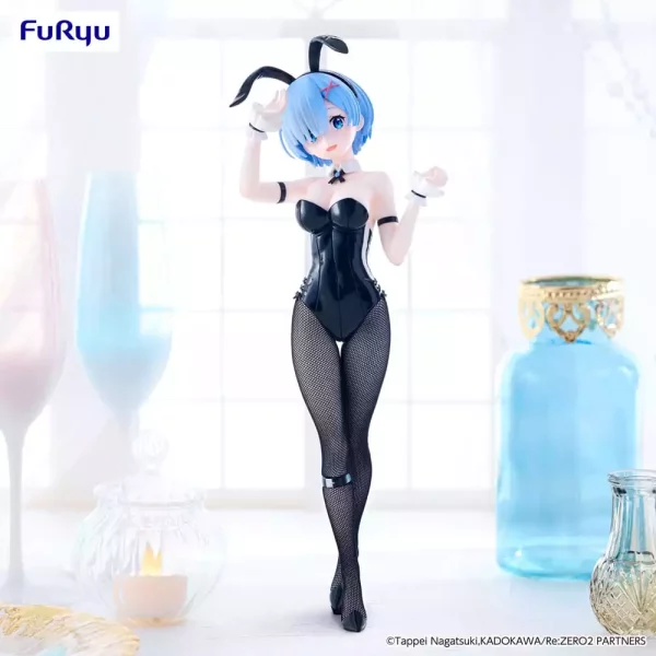 rezero-starting-life-in-another-world-bicute-bunnies-pvc-statue-rem-bicolor-29-cm-1765678505-0