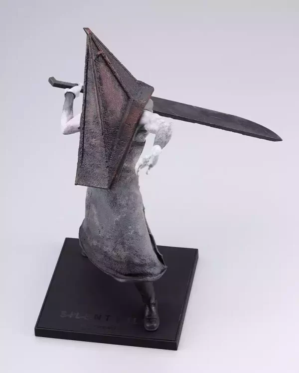 silent-hill-2-oshi-works-statue-1-7-red-pyramid-thing-26-cm-1765706720-5 silent-hill-2-oshi-works-statue-1-7-red-pyramid-thing-26-cm-1765706720-5