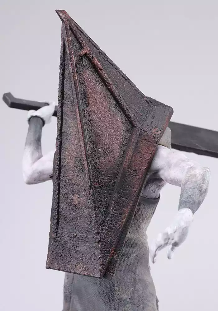 silent-hill-2-oshi-works-statue-1-7-red-pyramid-thing-26-cm-1765706721-6