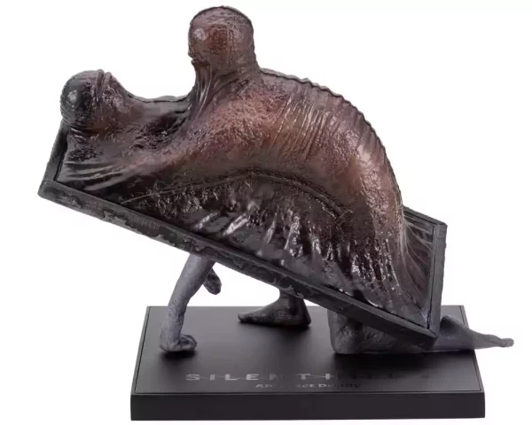 silent-hill-2-oshi-works-statue-abstract-daddy-15-cm-1765706678-0 silent-hill-2-oshi-works-statue-abstract-daddy-15-cm-1765706678-0