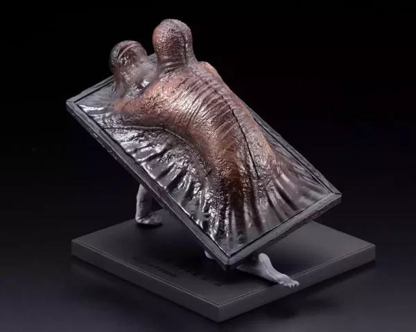 silent-hill-2-oshi-works-statue-abstract-daddy-15-cm-1765706680-2 silent-hill-2-oshi-works-statue-abstract-daddy-15-cm-1765706680-2