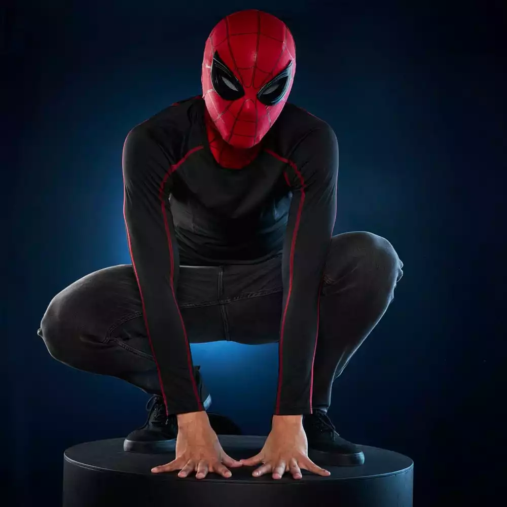 spider-man-homecoming-electronic-expressive-mask-spider-man-1765682127-7