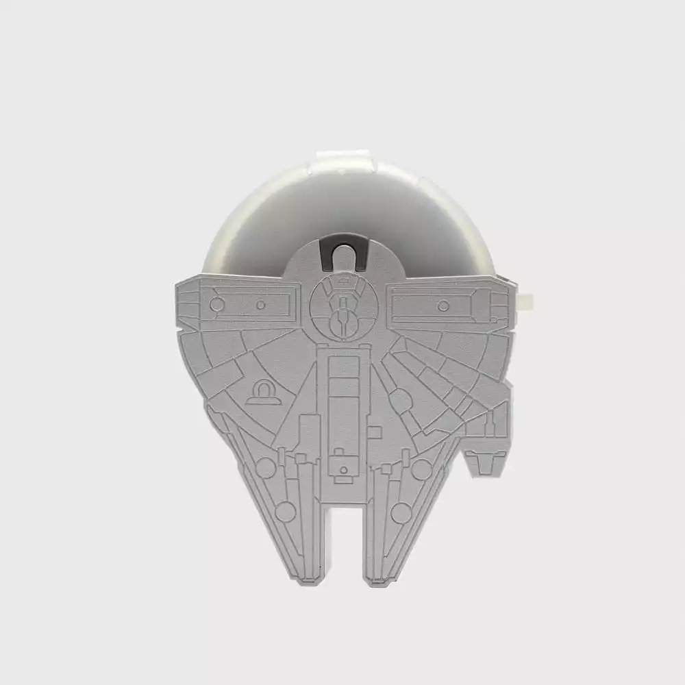 star-wars-pizza-cutter-millennium-falcon-1764953550-1