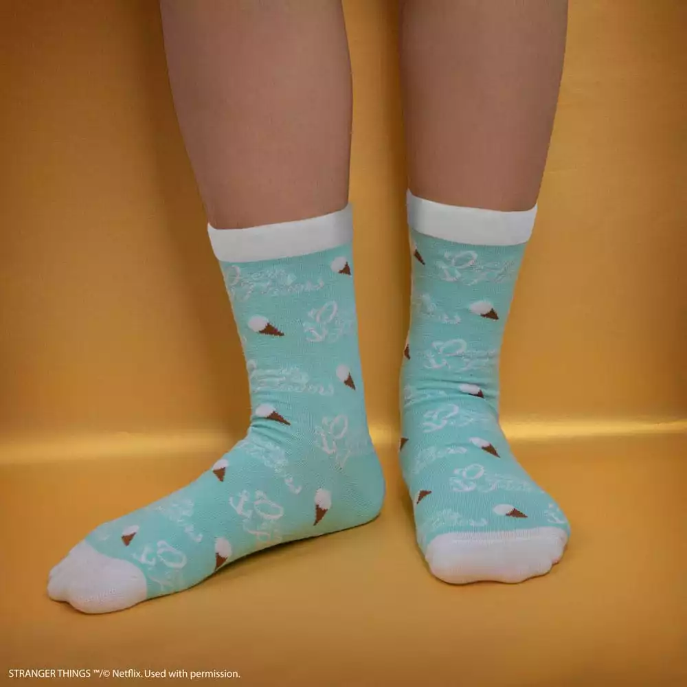 stranger-things-1680-set-of-3-socks-1765683762-2