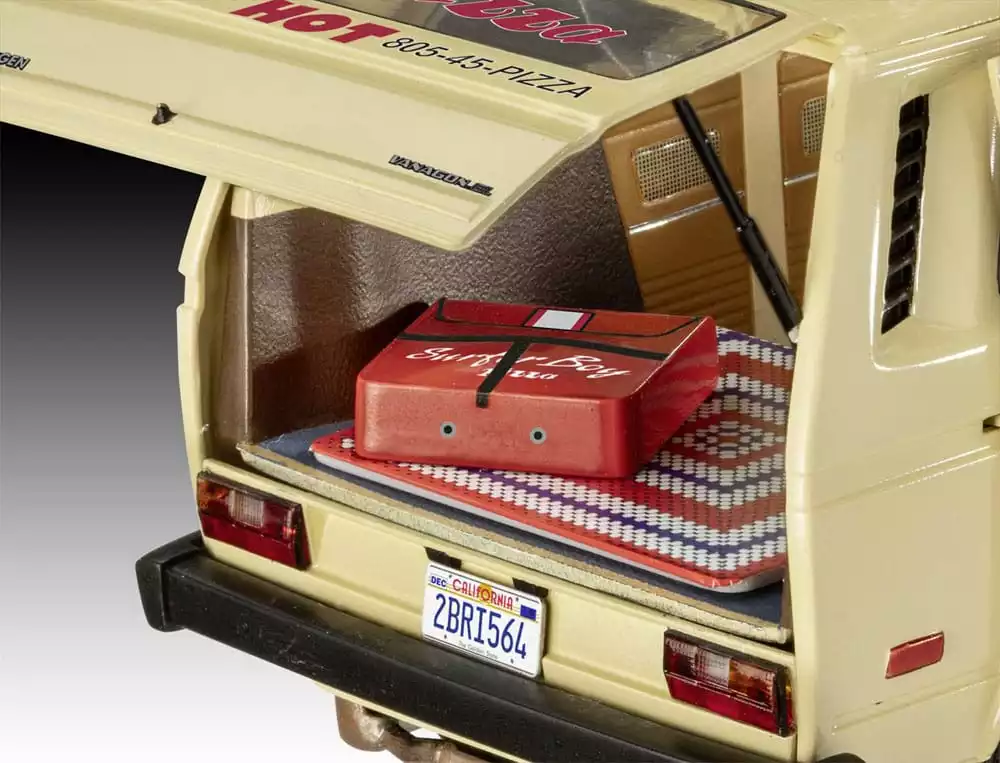stranger-things-model-kit-1-25-vw-t3-bus-surfer-boy-19-cm-1765721743-3