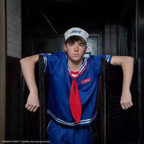 stranger-things-scoops-ahoy-steve-costume-1765683780-1