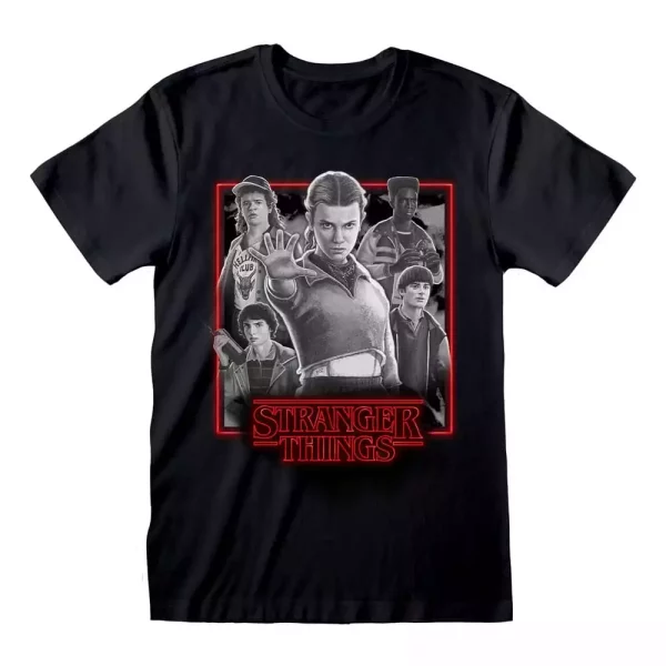 stranger-things-t-shirt-group-artwork-one-last-strange-adventure-colour-size-l-1765725169-0