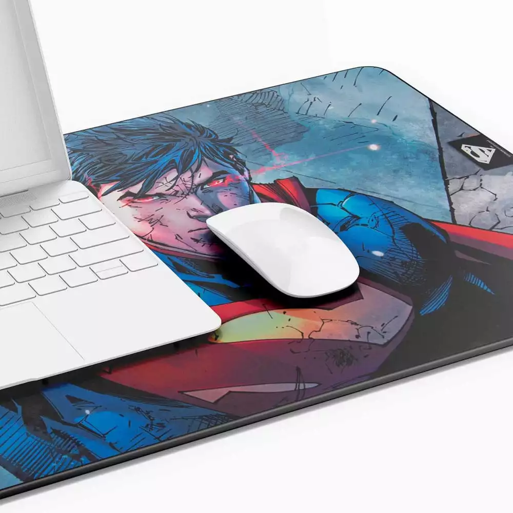 superman-xxl-desk-mat-version-1-1765725510-1