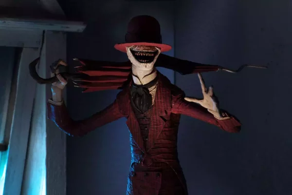 the-conjuring-universe-action-figure-ultimate-crooked-man-23-cm-1765713866-3 the-conjuring-universe-action-figure-ultimate-crooked-man-23-cm-1765713866-3