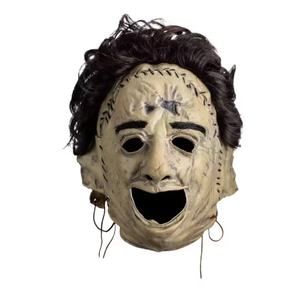 the-texas-chainsaw-massacre-1974-vinyl-mask-killing-1765726602-0