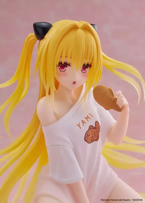 to-love-ru-darkness-pvc-statue-desktop-cute-figure-golden-darkness-roomwear-ver-13-cm-1765725869-9