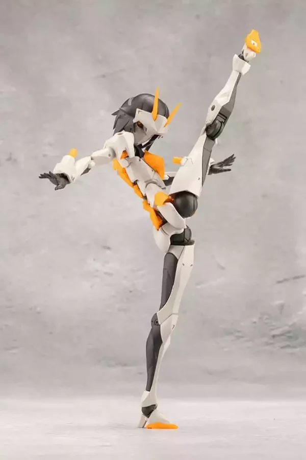 unlimited-universe-megalomaria-plastic-model-kit-principal-16-cm-1765706368-7 unlimited-universe-megalomaria-plastic-model-kit-principal-16-cm-1765706368-7
