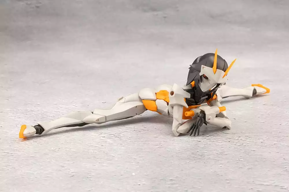 unlimited-universe-megalomaria-plastic-model-kit-principal-16-cm-1765706369-9