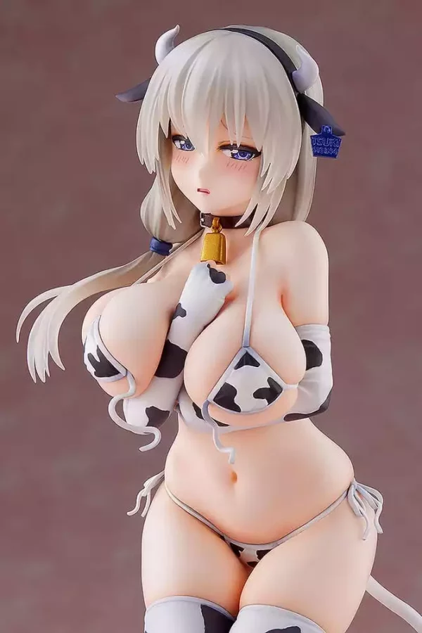 uzaki-chan-wants-to-hang-out-pvc-statue-1-7-tsuki-uzaki-cow-bikini-ver-22-cm-1764953302-5