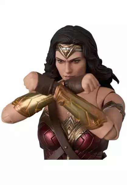 wonder-woman-mafex-action-figure-wonder-woman-justice-league-ver-15-cm-1766568025-6 wonder-woman-mafex-action-figure-wonder-woman-justice-league-ver-15-cm-1766568025-6