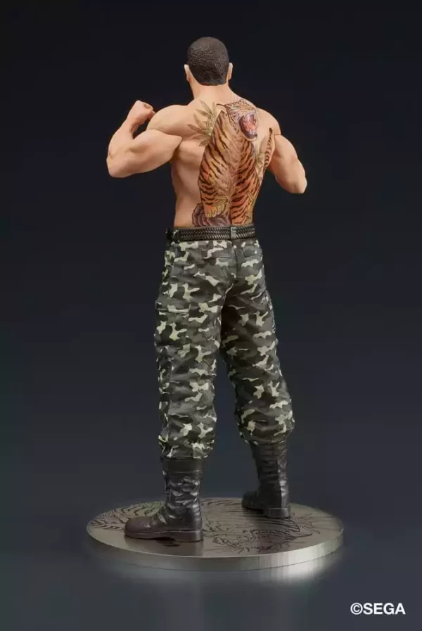 yakuza-like-a-dragon-digsta-pvc-statue-taiga-saejima-battle-style-ver-18-cm-1765674316-2
