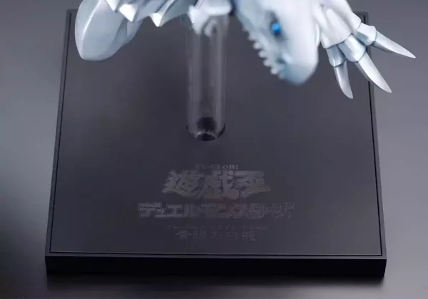 yu-gi-oh-oshi-works-statue-blue-eyes-white-dragon-25-cm-1765706646-8 yu-gi-oh-oshi-works-statue-blue-eyes-white-dragon-25-cm-1765706646-8