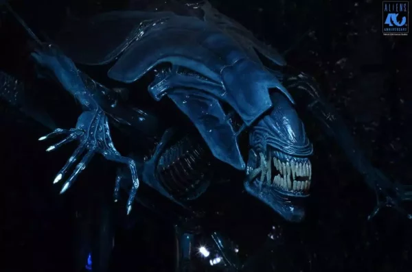 aliens-ultra-deluxe-action-figure-alien-queen-40th-anniversary-38-cm-1784878372-8