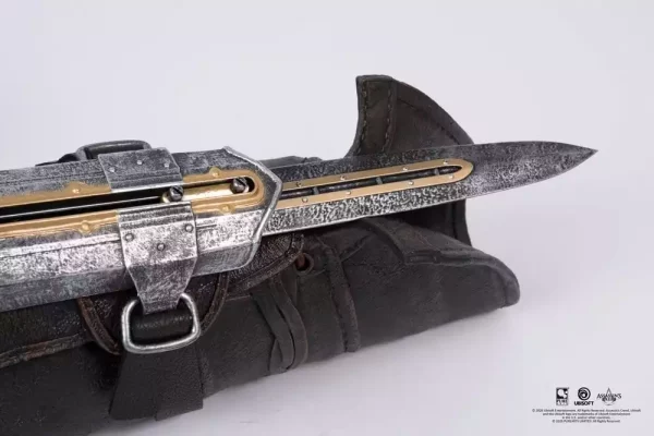 assassins-creed-replica-1-1-edward-hidden-blade-1784883964-15 assassins-creed-replica-1-1-edward-hidden-blade-1784883964-15