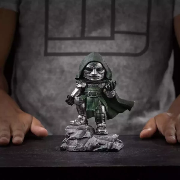 avengers-doomsday-minico-statue-doctor-doom-15-cm-1785480328-9